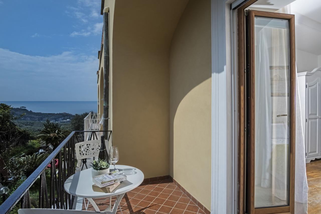 Faraglioni Di Sorrento Guesthouse Eksteriør bilde